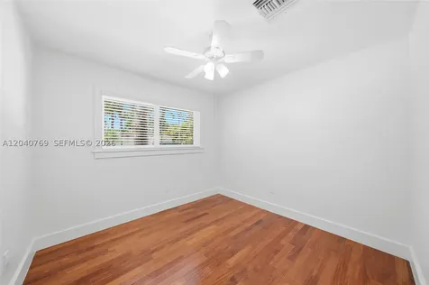 8240 SW 150 Drive Palmetto Bay FL 33158