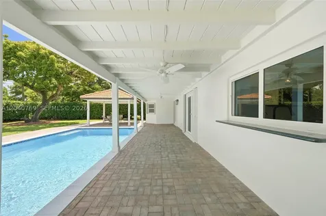 8240 SW 150 Drive Palmetto Bay FL 33158