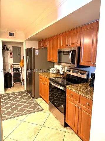 6917 Collins Avenue Miami Beach FL 33141
