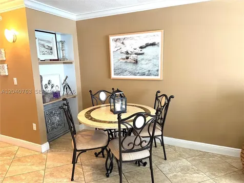 6917 Collins Avenue Miami Beach FL 33141