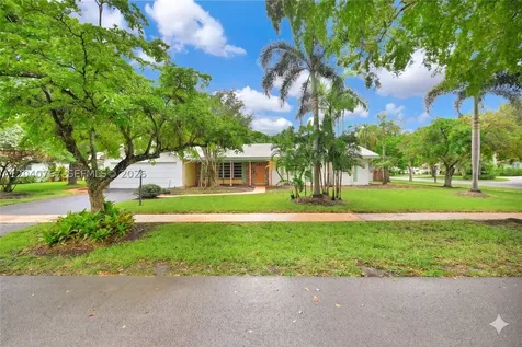 600 Petunia Drive Plantation FL 33317