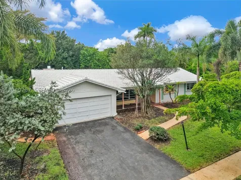 600 Petunia Drive Plantation FL 33317