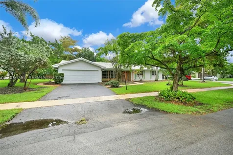 600 Petunia Drive Plantation FL 33317