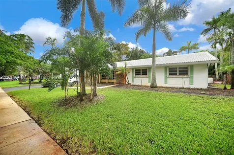 600 Petunia Drive Plantation FL 33317