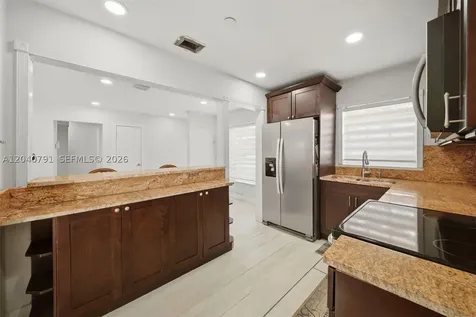 4481 NW 176th Terrace Miami Gardens FL 33055