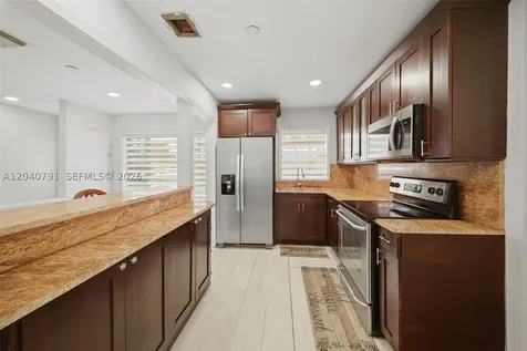 4481 NW 176th Terrace Miami Gardens FL 33055