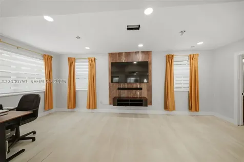 4481 NW 176th Terrace Miami Gardens FL 33055