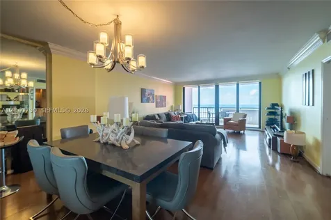1581 Brickell Avenue Miami FL 33129