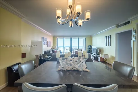 1581 Brickell Avenue Miami FL 33129