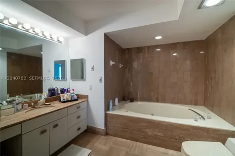 1581 Brickell Avenue Miami FL 33129
