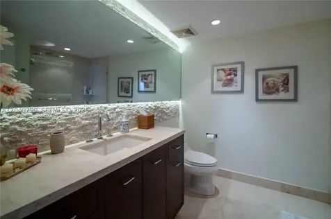 1581 Brickell Avenue Miami FL 33129