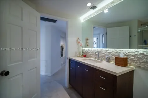 1581 Brickell Avenue Miami FL 33129