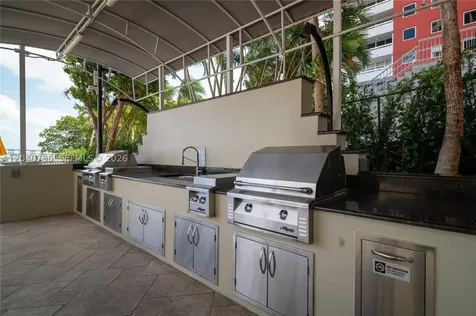 1581 Brickell Avenue Miami FL 33129