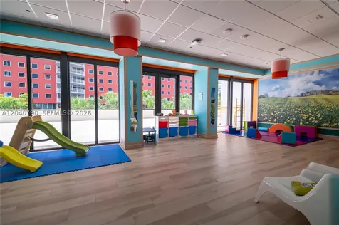 1581 Brickell Avenue Miami FL 33129