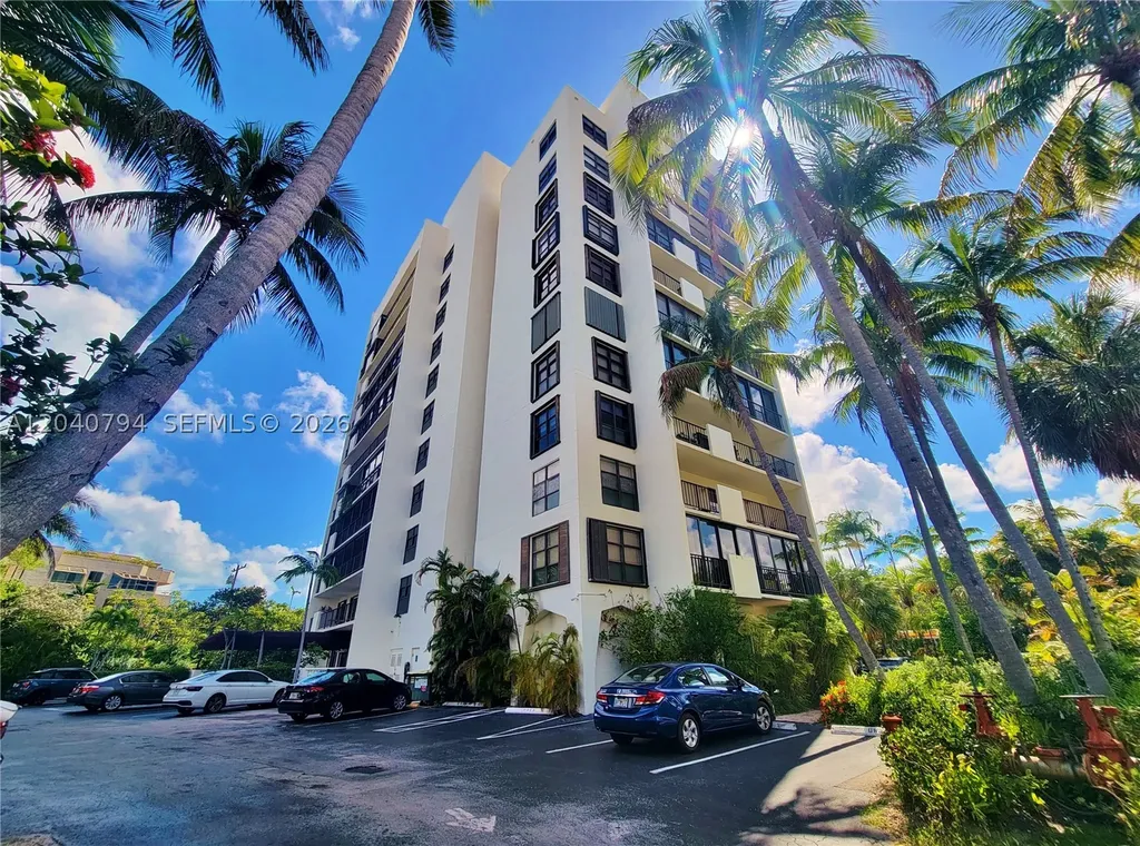 77 Crandon Boulevard Key Biscayne FL 33149