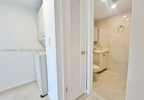 77 Crandon Boulevard Key Biscayne FL 33149