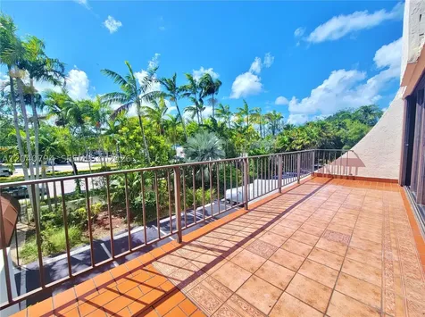 77 Crandon Boulevard Key Biscayne FL 33149