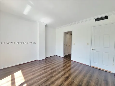 77 Crandon Boulevard Key Biscayne FL 33149