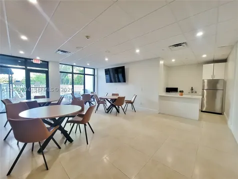 77 Crandon Boulevard Key Biscayne FL 33149