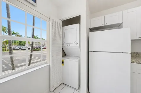 14137 SW 121st Place Miami FL 33186