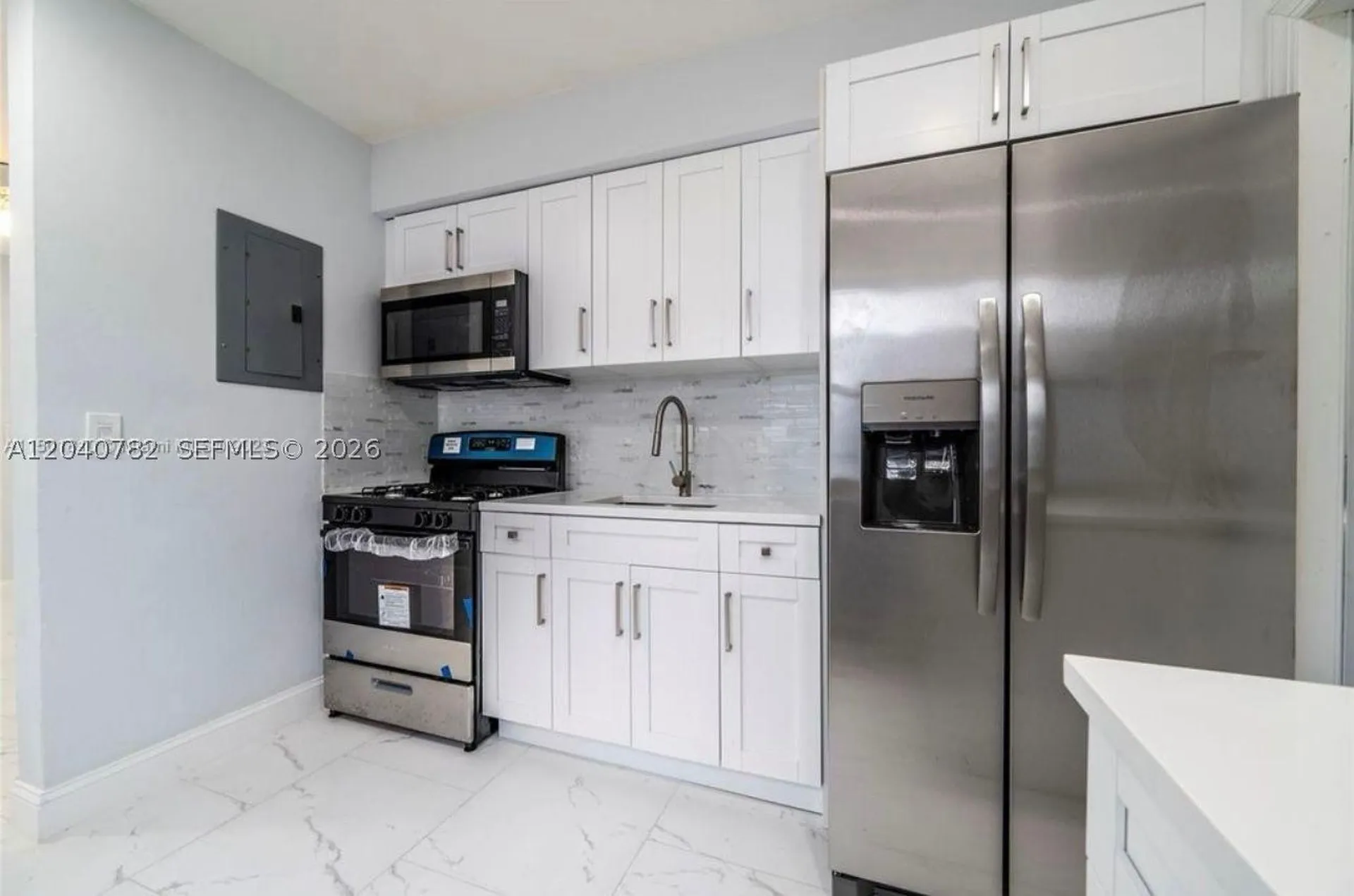 425 NW 14th Way Fort Lauderdale FL 33311
