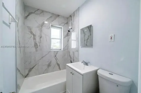 425 NW 14th Way Fort Lauderdale FL 33311