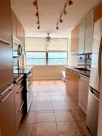 18051 Biscayne Boulevard Aventura FL 33160