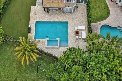 10762 NW 71st Street Doral FL 33178