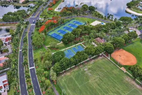 10762 NW 71st Street Doral FL 33178
