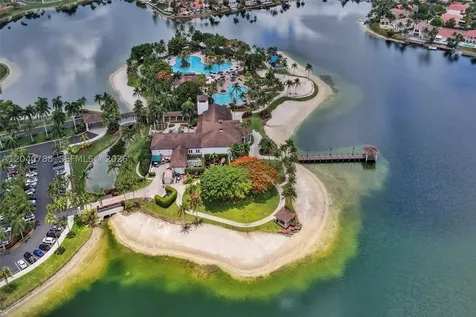 10762 NW 71st Street Doral FL 33178