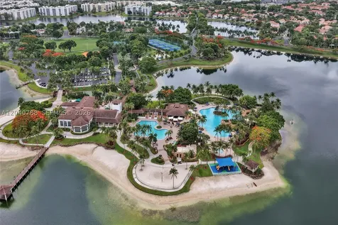 10762 NW 71st Street Doral FL 33178