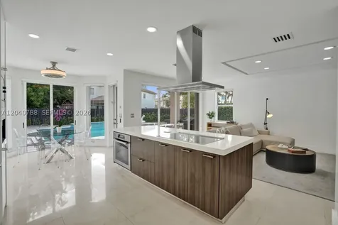 10762 NW 71st Street Doral FL 33178
