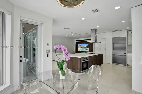 10762 NW 71st Street Doral FL 33178