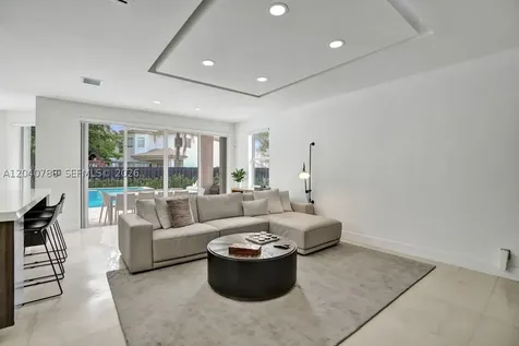 10762 NW 71st Street Doral FL 33178