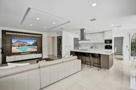 10762 NW 71st Street Doral FL 33178