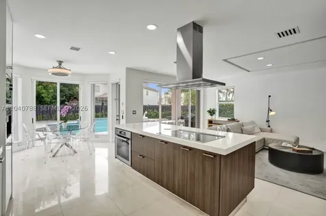 10762 NW 71st Street Doral FL 33178