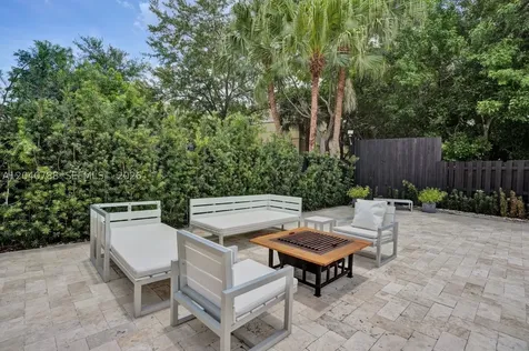 10762 NW 71st Street Doral FL 33178
