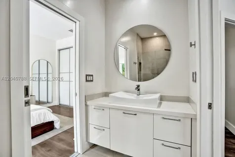 10762 NW 71st Street Doral FL 33178