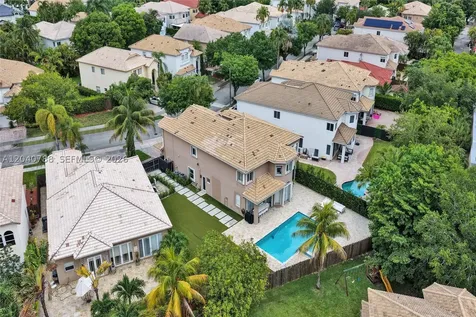 10762 NW 71st Street Doral FL 33178