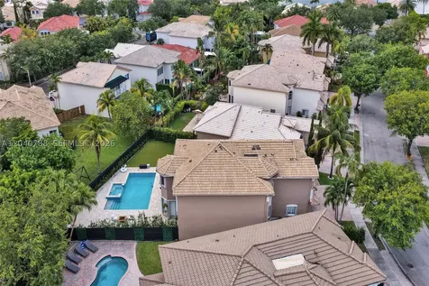 10762 NW 71st Street Doral FL 33178
