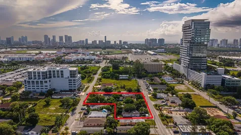 228 SE 9th Street Hallandale Beach FL 33009