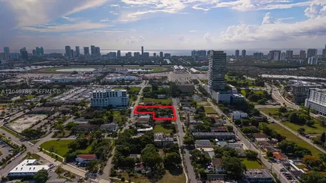 228 SE 9th Street Hallandale Beach FL 33009