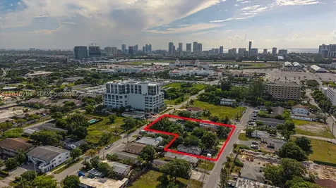228 SE 9th Street Hallandale Beach FL 33009