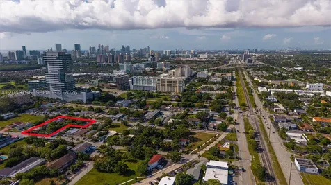 228 SE 9th Street Hallandale Beach FL 33009