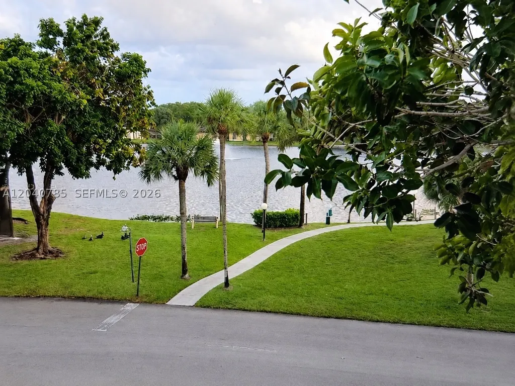 301 Cambridge Road Hollywood FL 33024