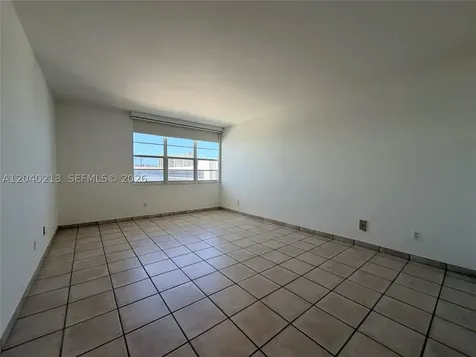 100 Lincoln Road Miami Beach FL 33139