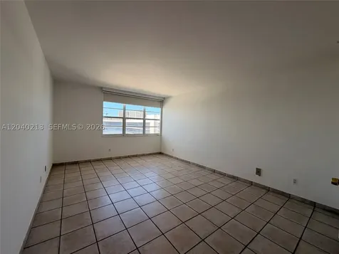 100 Lincoln Road Miami Beach FL 33139