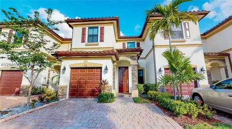 9073 W 33rd Avenue Hialeah FL 33018
