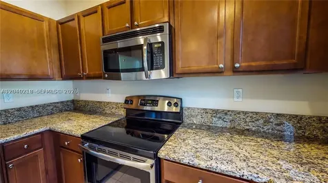 9073 W 33rd Avenue Hialeah FL 33018