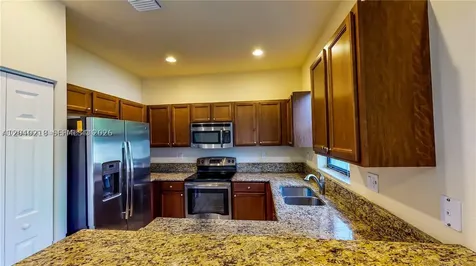 9073 W 33rd Avenue Hialeah FL 33018